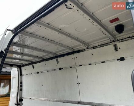 Білий Фольксваген Крафтєр, об'ємом двигуна 1.97 л та пробігом 425 тис. км за 15000 $, фото 10 на Automoto.ua