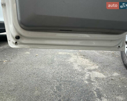 Белый Фольксваген Крафтер, объемом двигателя 1.97 л и пробегом 257 тыс. км за 17000 $, фото 29 на Automoto.ua