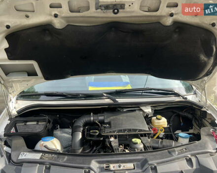 Белый Фольксваген Крафтер, объемом двигателя 1.97 л и пробегом 257 тыс. км за 17000 $, фото 17 на Automoto.ua