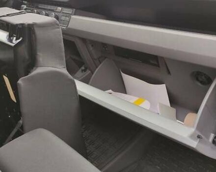 Белый Фольксваген Крафтер, объемом двигателя 1.97 л и пробегом 282 тыс. км за 19500 $, фото 15 на Automoto.ua