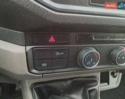 Белый Фольксваген Крафтер, объемом двигателя 1.97 л и пробегом 220 тыс. км за 23000 $, фото 42 на Automoto.ua