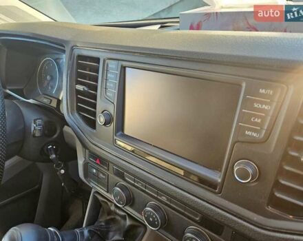 Белый Фольксваген Крафтер, объемом двигателя 2 л и пробегом 372 тыс. км за 17200 $, фото 9 на Automoto.ua