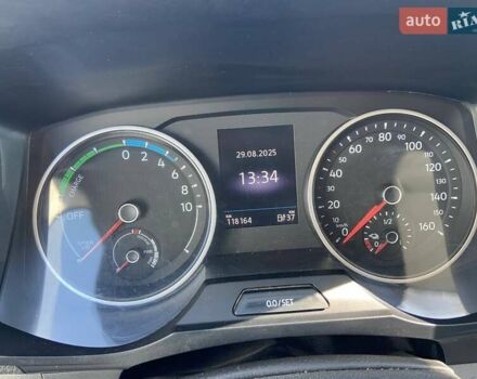 Білий Фольксваген Крафтєр, об'ємом двигуна 0 л та пробігом 118 тис. км за 16000 $, фото 37 на Automoto.ua
