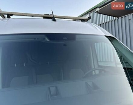 Белый Фольксваген Крафтер, объемом двигателя 1.97 л и пробегом 121 тыс. км за 21500 $, фото 7 на Automoto.ua