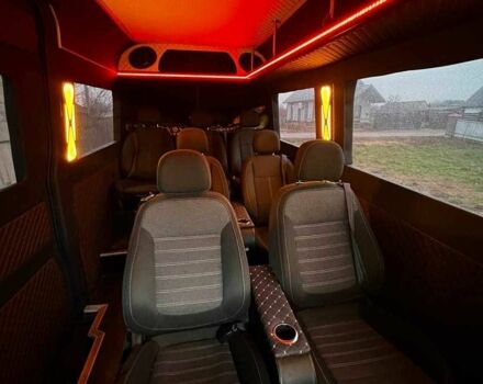 Белый Фольксваген Крафтер, объемом двигателя 2 л и пробегом 310 тыс. км за 23000 $, фото 2 на Automoto.ua