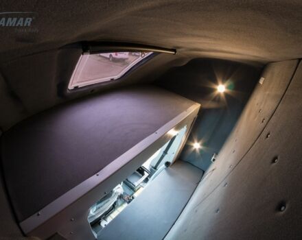 Білий Фольксваген Крафтєр, об'ємом двигуна 2 л та пробігом 527 тис. км за 25215 $, фото 9 на Automoto.ua