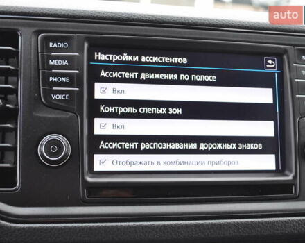 Белый Фольксваген Крафтер, объемом двигателя 1.97 л и пробегом 230 тыс. км за 34800 $, фото 98 на Automoto.ua