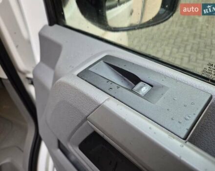 Белый Фольксваген Крафтер, объемом двигателя 2 л и пробегом 220 тыс. км за 21999 $, фото 27 на Automoto.ua