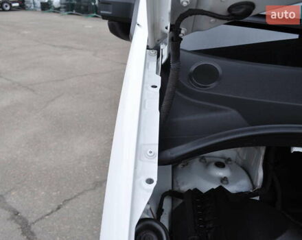 Фольксваген Крафтєр 2021 у Києві на Automoto.ua Білий Фольксваген Крафтєр, об'ємом двигуна 2 л та пробігом 129 тис. км за 28000 $, фото 67 на Automoto.ua