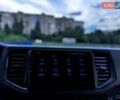 Белый Фольксваген Крафтер, объемом двигателя 2 л и пробегом 209 тыс. км за 22400 $, фото 60 на Automoto.ua