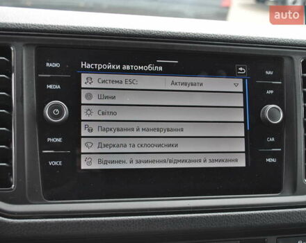 Белый Фольксваген Крафтер, объемом двигателя 1.97 л и пробегом 213 тыс. км за 26500 $, фото 94 на Automoto.ua