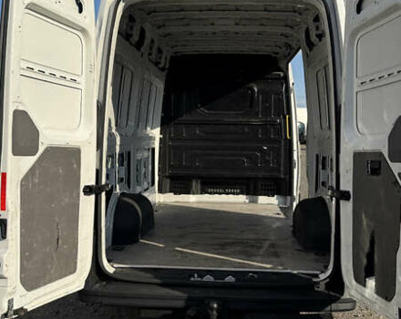 Белый Фольксваген Крафтер, объемом двигателя 1.97 л и пробегом 268 тыс. км за 18700 $, фото 8 на Automoto.ua