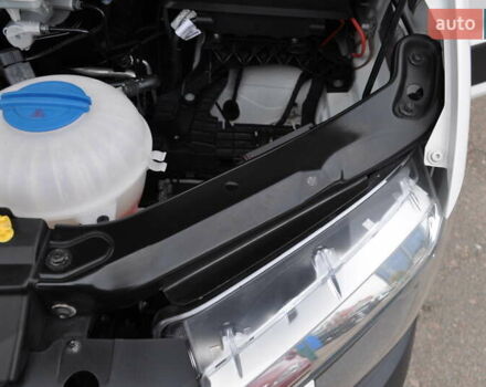 Фольксваген Крафтєр 2021 у Києві на Automoto.ua Білий Фольксваген Крафтєр, об'ємом двигуна 2 л та пробігом 129 тис. км за 28000 $, фото 61 на Automoto.ua