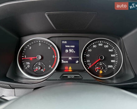 Фольксваген Крафтєр 2021 у Києві на Automoto.ua Білий Фольксваген Крафтєр, об'ємом двигуна 2 л та пробігом 258 тис. км за 23999 $, фото 65 на Automoto.ua