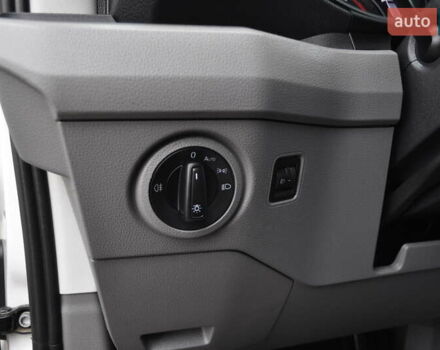 Фольксваген Крафтєр 2021 у Києві на Automoto.ua Білий Фольксваген Крафтєр, об'ємом двигуна 2 л та пробігом 129 тис. км за 28000 $, фото 46 на Automoto.ua