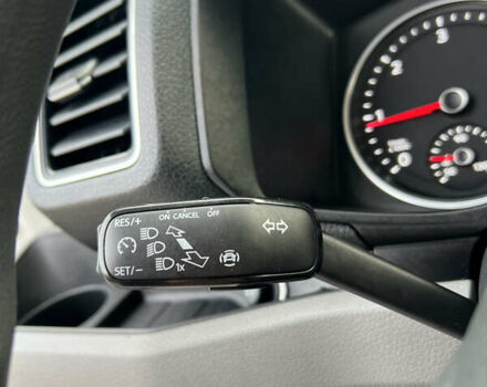 Білий Фольксваген Крафтєр, об'ємом двигуна 1.97 л та пробігом 203 тис. км за 25500 $, фото 26 на Automoto.ua