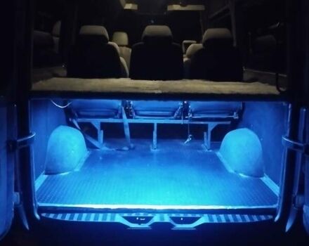 Білий Фольксваген Крафтєр, об'ємом двигуна 2.46 л та пробігом 470 тис. км за 10299 $, фото 3 на Automoto.ua