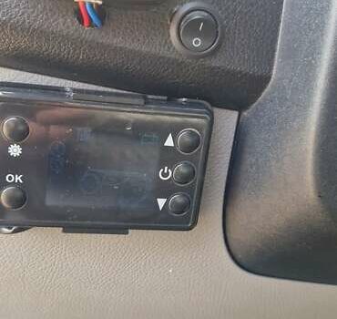 Белый Фольксваген Крафтер, объемом двигателя 2.46 л и пробегом 170 тыс. км за 13700 $, фото 18 на Automoto.ua