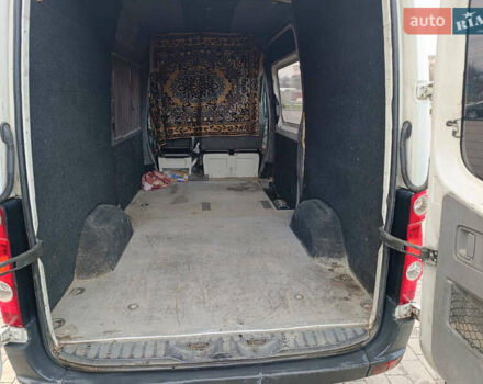 Белый Фольксваген Крафтер, объемом двигателя 2.4 л и пробегом 453 тыс. км за 9000 $, фото 5 на Automoto.ua