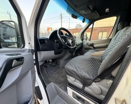 Белый Фольксваген Крафтер, объемом двигателя 2.5 л и пробегом 350 тыс. км за 9200 $, фото 12 на Automoto.ua