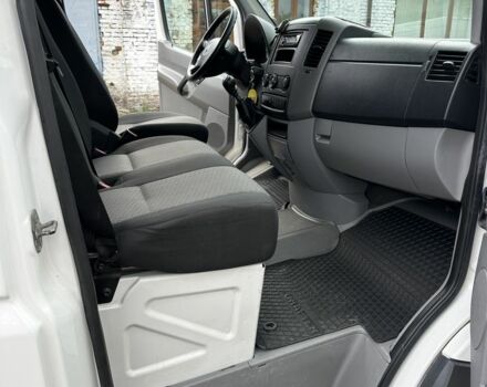 Фольксваген Крафтер 2012 в Самборе на Automoto.ua Белый Фольксваген Крафтер, объемом двигателя 2 л и пробегом 251 тыс. км за 16500 $, фото 5 на Automoto.ua