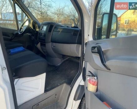 Білий Фольксваген Крафтєр, об'ємом двигуна 1.97 л та пробігом 229 тис. км за 12000 $, фото 10 на Automoto.ua