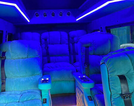 Белый Фольксваген Крафтер, объемом двигателя 2 л и пробегом 205 тыс. км за 65000 $, фото 9 на Automoto.ua