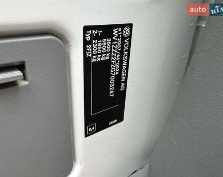 Белый Фольксваген Крафтер, объемом двигателя 2 л и пробегом 243 тыс. км за 21499 $, фото 24 на Automoto.ua