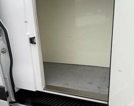 Белый Фольксваген Крафтер, объемом двигателя 1.97 л и пробегом 178 тыс. км за 15500 $, фото 12 на Automoto.ua