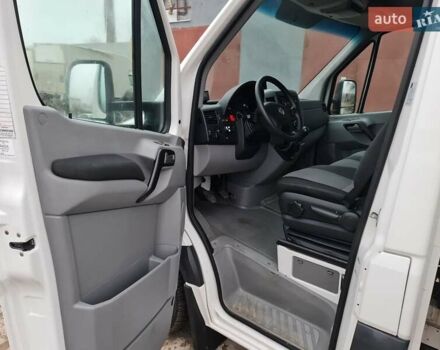 Белый Фольксваген Крафтер, объемом двигателя 2 л и пробегом 164 тыс. км за 27650 $, фото 5 на Automoto.ua