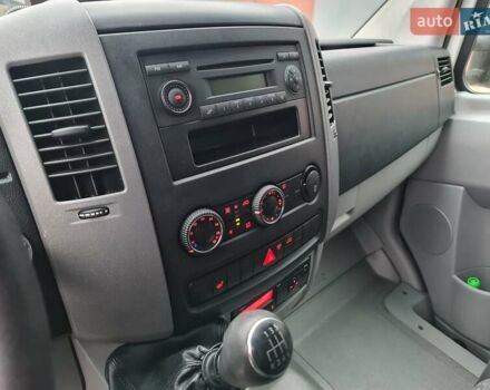 Белый Фольксваген Крафтер, объемом двигателя 2 л и пробегом 164 тыс. км за 27650 $, фото 1 на Automoto.ua