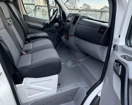 Белый Фольксваген Крафтер, объемом двигателя 2 л и пробегом 330 тыс. км за 22250 $, фото 22 на Automoto.ua