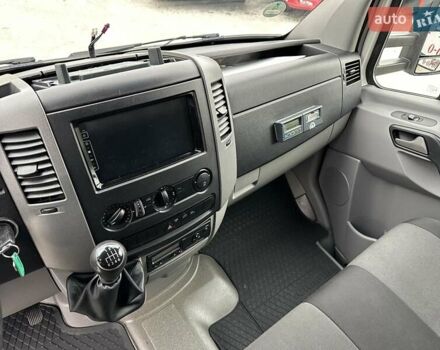 Белый Фольксваген Крафтер, объемом двигателя 0 л и пробегом 130 тыс. км за 25999 $, фото 19 на Automoto.ua