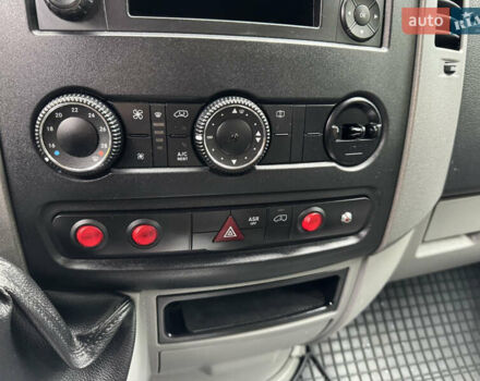 Білий Фольксваген Крафтєр, об'ємом двигуна 2 л та пробігом 338 тис. км за 13200 $, фото 39 на Automoto.ua