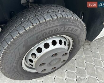 Белый Фольксваген Крафтер, объемом двигателя 0 л и пробегом 130 тыс. км за 25999 $, фото 6 на Automoto.ua