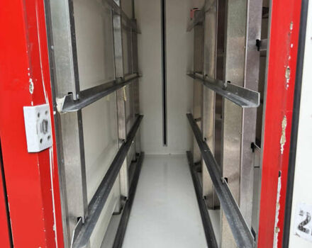 Білий Фольксваген Крафтєр, об'ємом двигуна 2 л та пробігом 338 тис. км за 13200 $, фото 18 на Automoto.ua