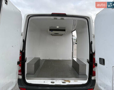 Белый Фольксваген Крафтер, объемом двигателя 1.97 л и пробегом 386 тыс. км за 15500 $, фото 4 на Automoto.ua
