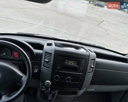 Белый Фольксваген Крафтер, объемом двигателя 1.97 л и пробегом 386 тыс. км за 15500 $, фото 9 на Automoto.ua