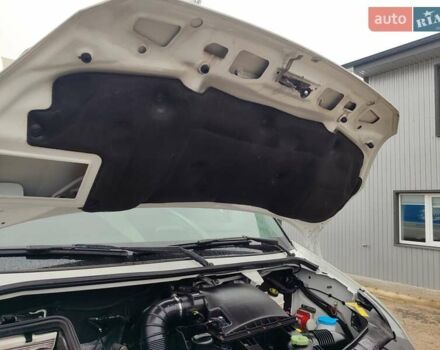 Білий Фольксваген Крафтєр, об'ємом двигуна 2 л та пробігом 152 тис. км за 19500 $, фото 20 на Automoto.ua