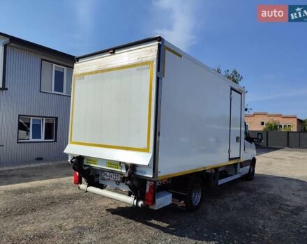 Белый Фольксваген Крафтер, объемом двигателя 2 л и пробегом 282 тыс. км за 26900 $, фото 1 на Automoto.ua