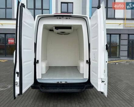 Белый Фольксваген Крафтер, объемом двигателя 2 л и пробегом 325 тыс. км за 23999 $, фото 9 на Automoto.ua