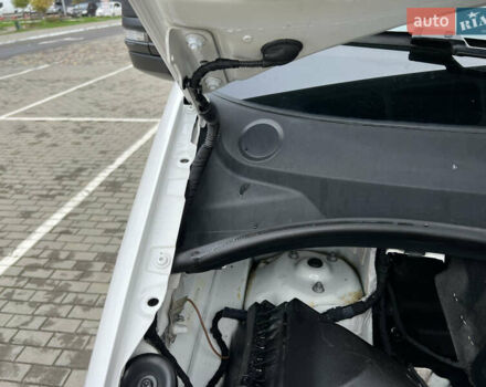 Белый Фольксваген Крафтер, объемом двигателя 2 л и пробегом 299 тыс. км за 27999 $, фото 18 на Automoto.ua