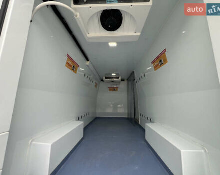 Белый Фольксваген Крафтер, объемом двигателя 2 л и пробегом 299 тыс. км за 27999 $, фото 24 на Automoto.ua