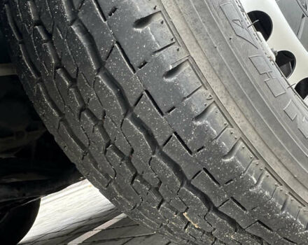 Белый Фольксваген Крафтер, объемом двигателя 2 л и пробегом 299 тыс. км за 27999 $, фото 2 на Automoto.ua