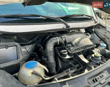 Белый Фольксваген Крафтер, объемом двигателя 2 л и пробегом 365 тыс. км за 14500 $, фото 11 на Automoto.ua