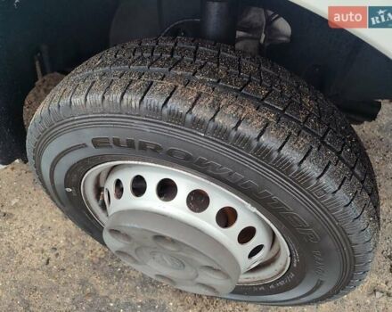 Белый Фольксваген Крафтер, объемом двигателя 2 л и пробегом 360 тыс. км за 19800 $, фото 11 на Automoto.ua