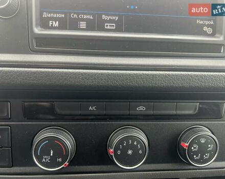 Белый Фольксваген Крафтер, объемом двигателя 2 л и пробегом 300 тыс. км за 19999 $, фото 8 на Automoto.ua