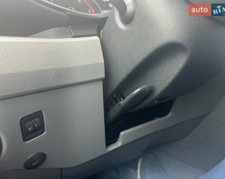 Белый Фольксваген Крафтер, объемом двигателя 2 л и пробегом 300 тыс. км за 19999 $, фото 10 на Automoto.ua