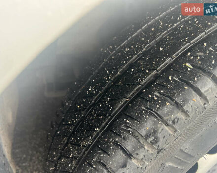 Белый Фольксваген Крафтер, объемом двигателя 2 л и пробегом 300 тыс. км за 19999 $, фото 13 на Automoto.ua