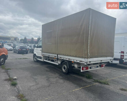 Белый Фольксваген Крафтер, объемом двигателя 2 л и пробегом 300 тыс. км за 19999 $, фото 17 на Automoto.ua